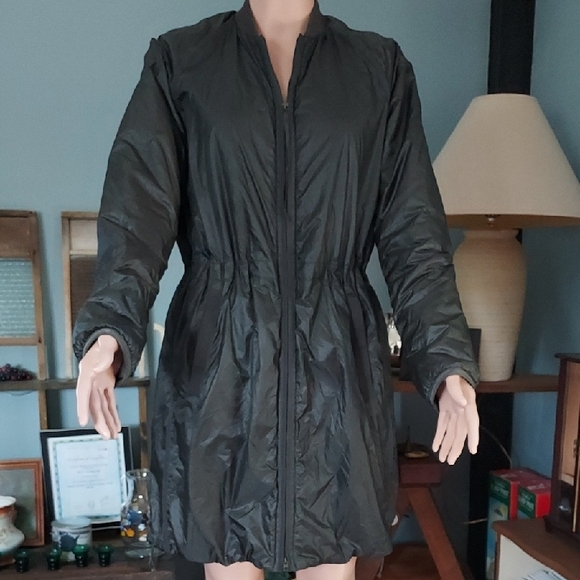 Athleta Jackets & Blazers - Athleta Women's Summit Primaloft Puffer Jacket